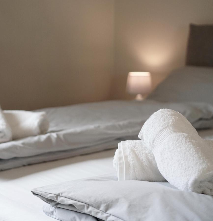 Bright Studio Apartment With Free Private Parking Merano Bagian luar foto